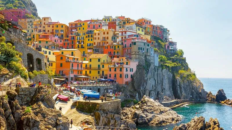 Dolce vita en croisière le long des côtes italiennes - La Toscane, la Sardaigne, l'île d'Elbe et les Cinque Terre