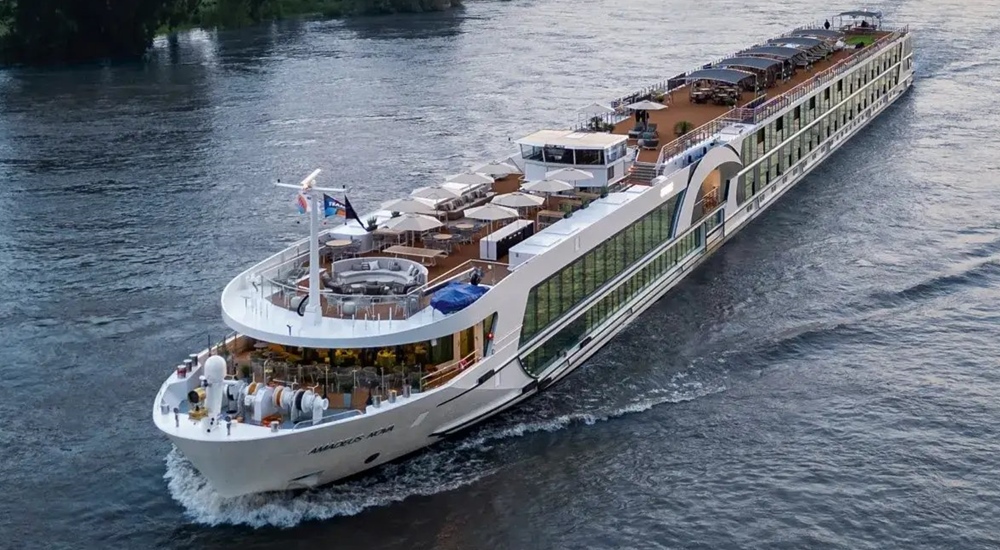 M/S Amadeus Amara
