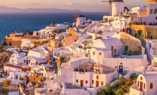 Les Cyclades et le Dodécanèse, îles confidentielles de la Mer Égée